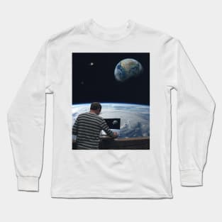 ARTISTE. Long Sleeve T-Shirt